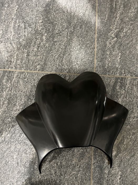 Вітрове скло,обтікач,вітровик на мотоцикл PUIG