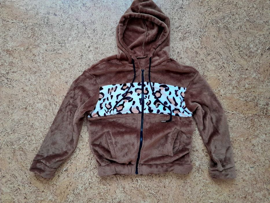 nowa bluza M  z futerka w cętki rozpinana