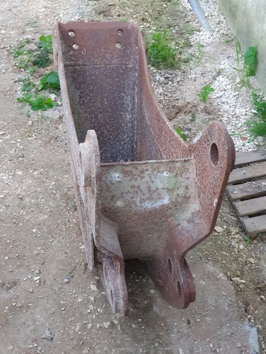 Cat 428 Backhoe Bucket425701316022118402