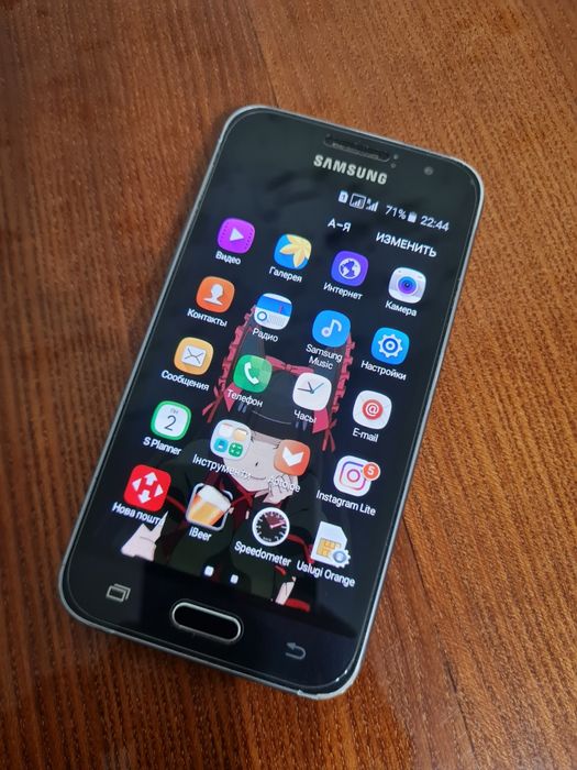 Продам Samsung Galaxy J1 2016 8GB