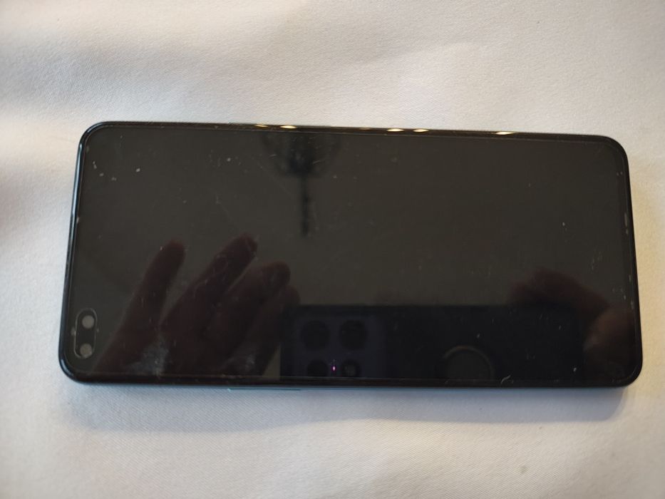 Motorola edge 40 pro w stanie idealnym.