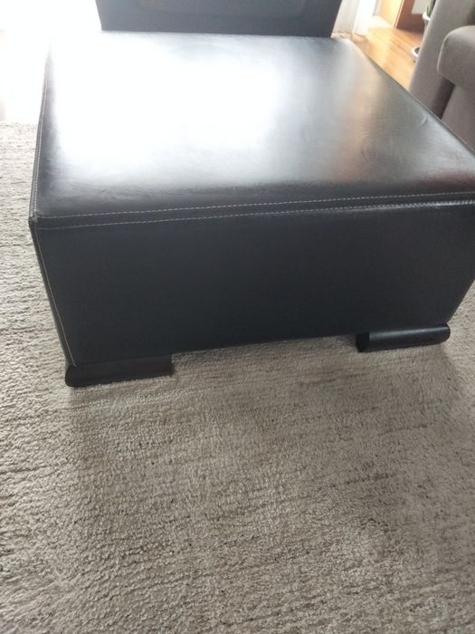 Mesa de centro em pele