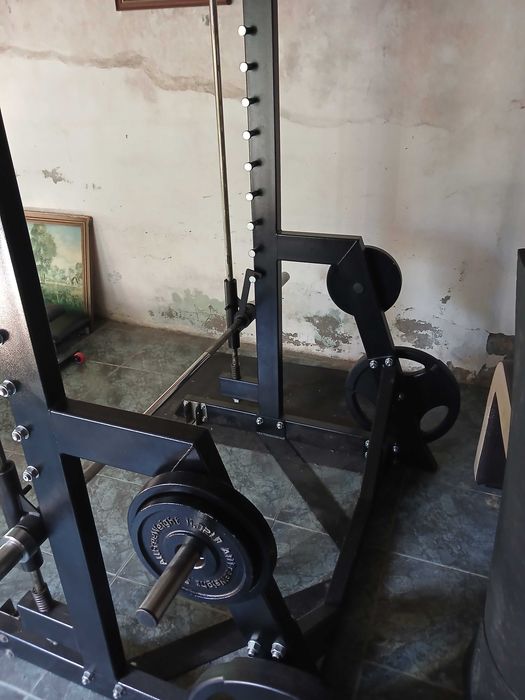 Smith machine com discos material de alta qualidade