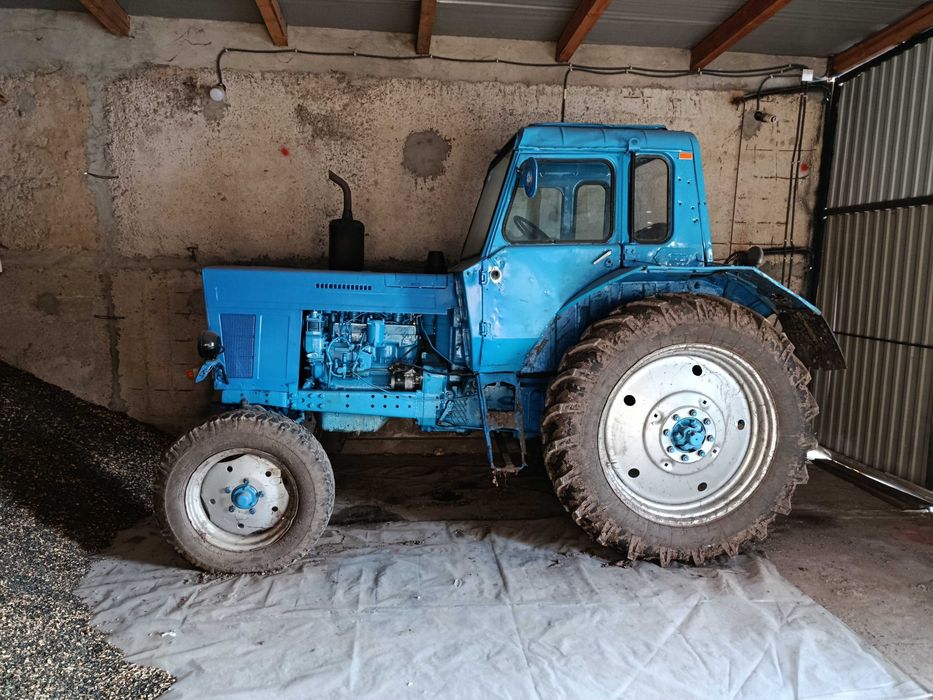 Білорус. МТЗ. 80.