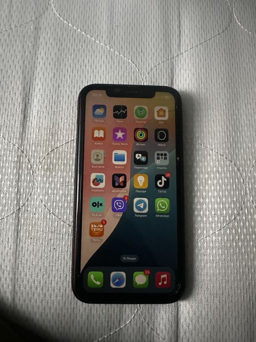 Iphone xr айфон хр 64г
