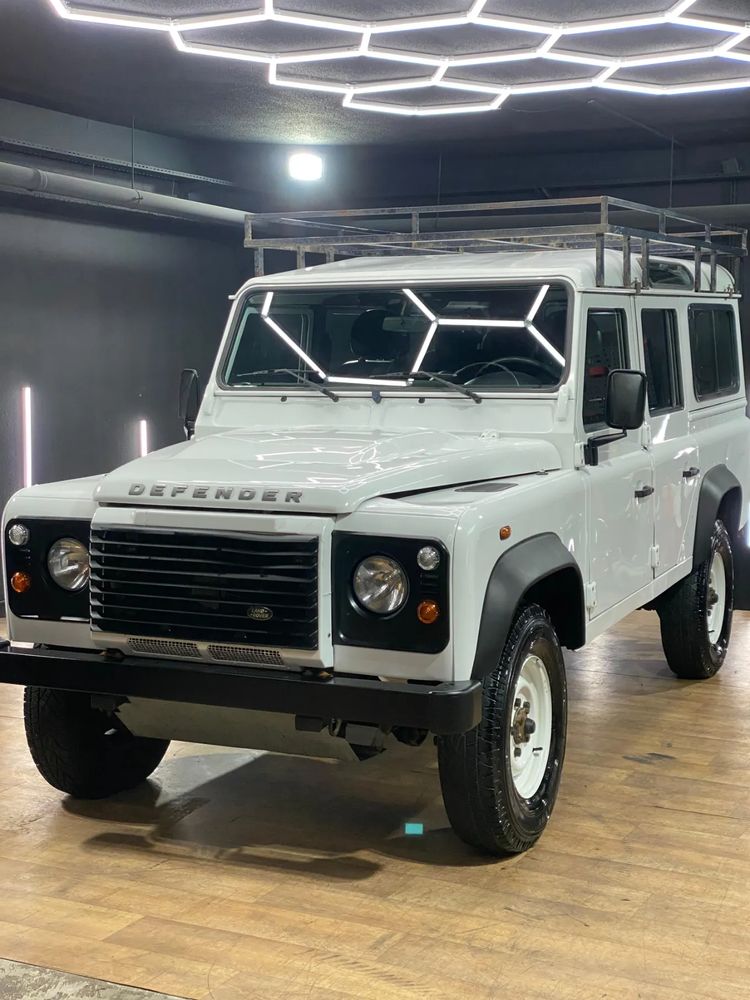 Land Rover Defender 110 DPF E
