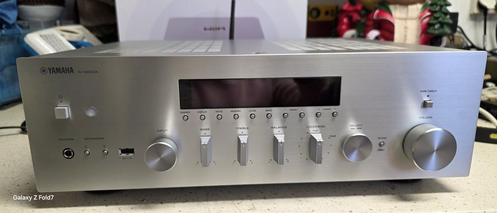 Amplituner stereo Yamaha R-N600A MusicCast, Stan idealny