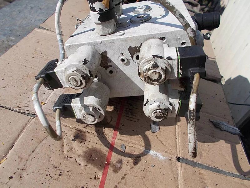 Rozdzielacz Hydrauliczny Śmieciarka Zoeller Ekocel