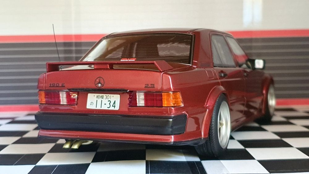 Mercedes 190E 2.5-16 W201 RWB 1:18 Otto models limited edition