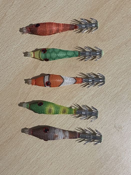 Santiago clown, M size pony, glow and shrimp rattle 3.564575347469059123