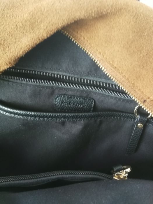 Mochila Parfois camel e preto