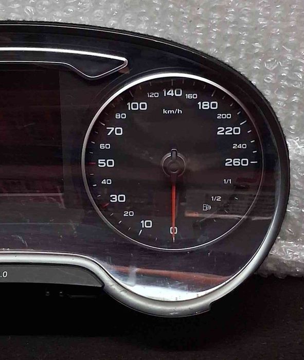 Quadrante / Painel de Instrumentos 8V0920871S - AUDI A3