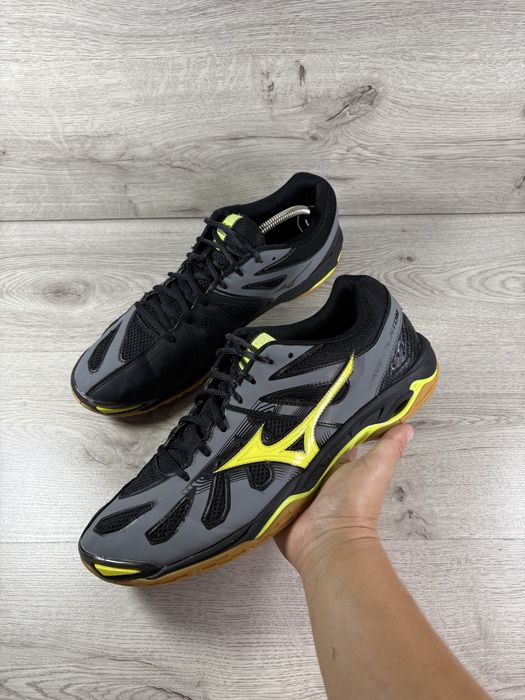 Mizuno Wave Phantom чоловічі кросівки 46 розмір
