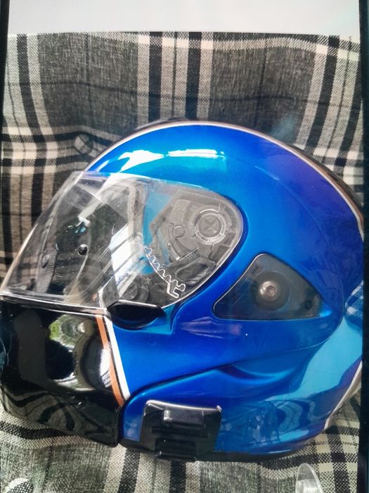 Шлем мотоциклетний. Мотошолом.