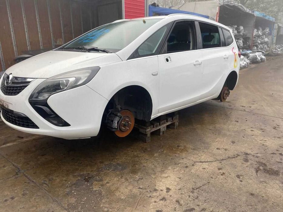 Розборка, шрот, запчастини Opel Zafira C A16LET авторозбірка