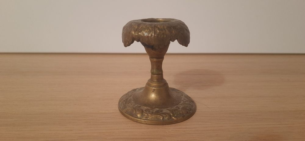 Подсвечник,брнза. Старая Европа.