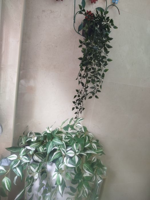 Pack 4 Plantas Artificiais Suspensas – Ideal para Casa de Banho / Interiores