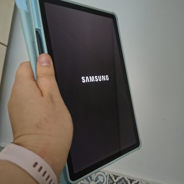 Samsung Galaxy tab s6 lite z etui i s penem