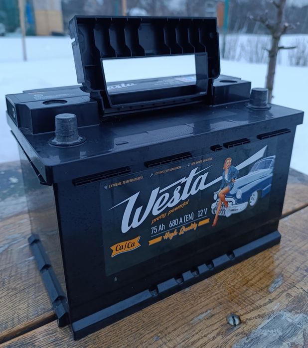 Акумулятор 75А. Веста.
