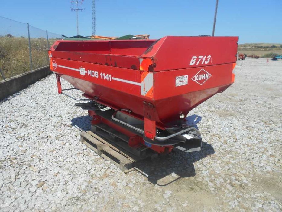 Espalhador de adubo kuhn 1141