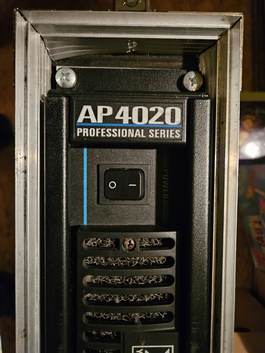 Końcówka mocy Yorkville AP4020 2 x 1200W