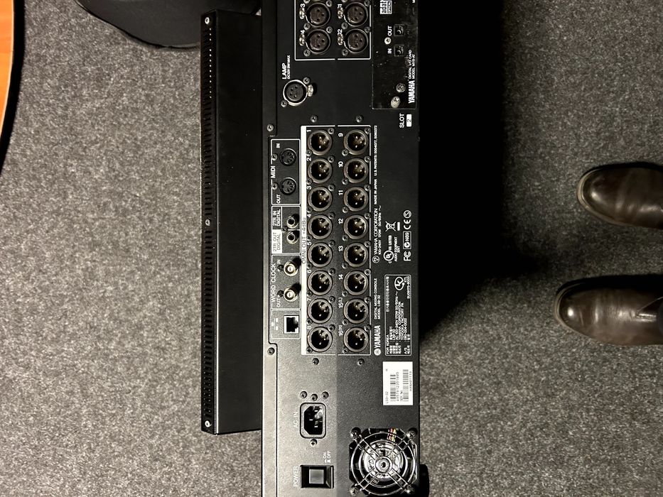 Cyfrowa Konsola Mikserska Yamaha LS9-32