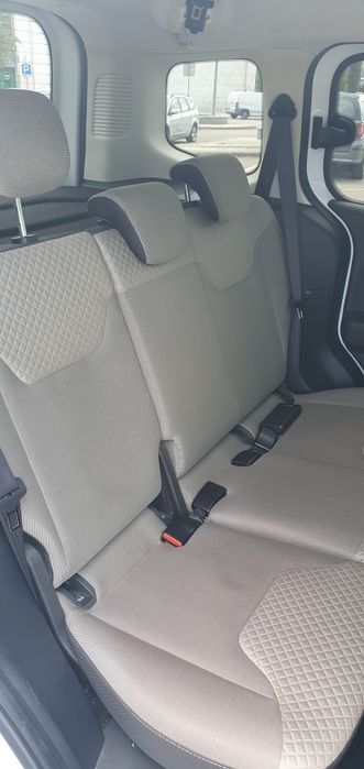 Ford Tourneo Courier Titanium 1.5 TDCi | 2017 Titanium 1.5 TDCi | 2017
