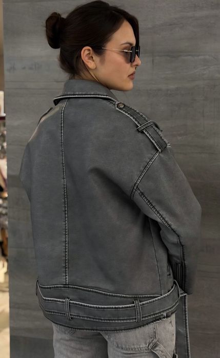 Новинка,  дуже гарна косуха у трендовому кольорі