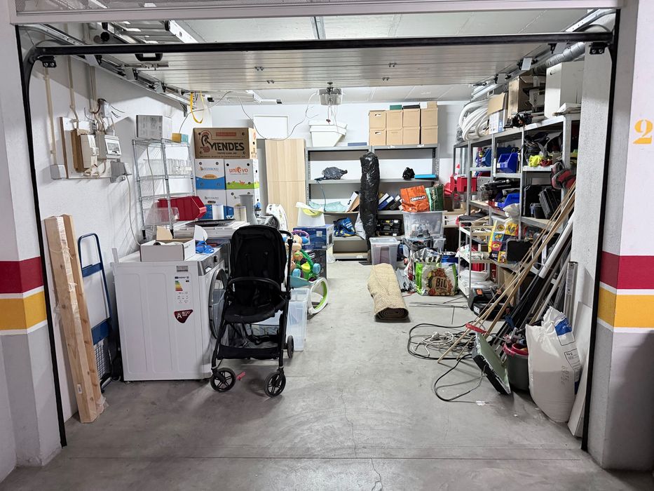 Garagem Box Fechada 25 m² para Arrendamento – Pontinha