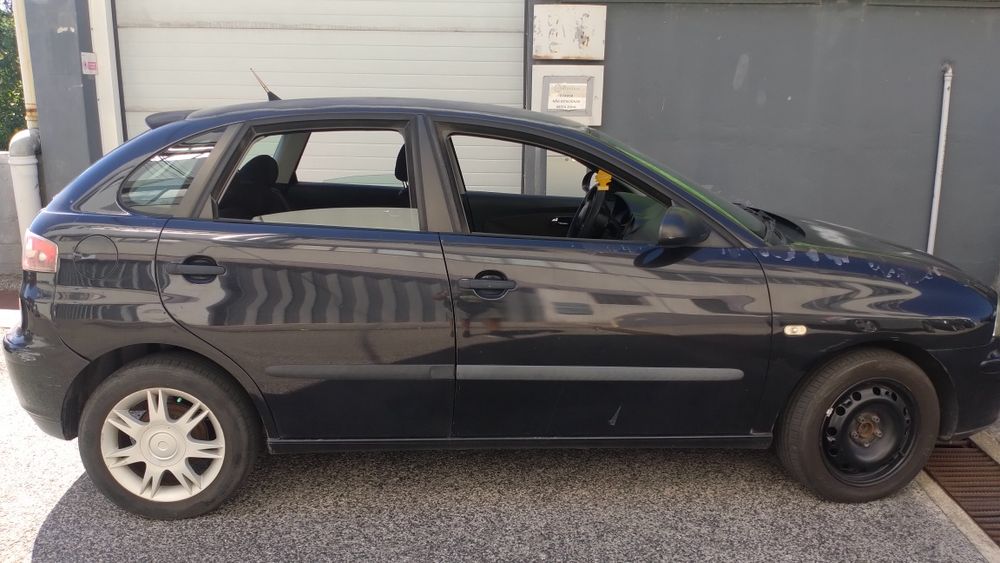 SEAT Ibiza 1.2 gasolina 2005 foto 4