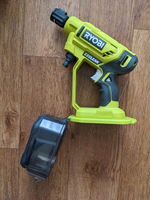 Садовая аккумуляторная мойка Ryobi ONE+ RY120350VNM
