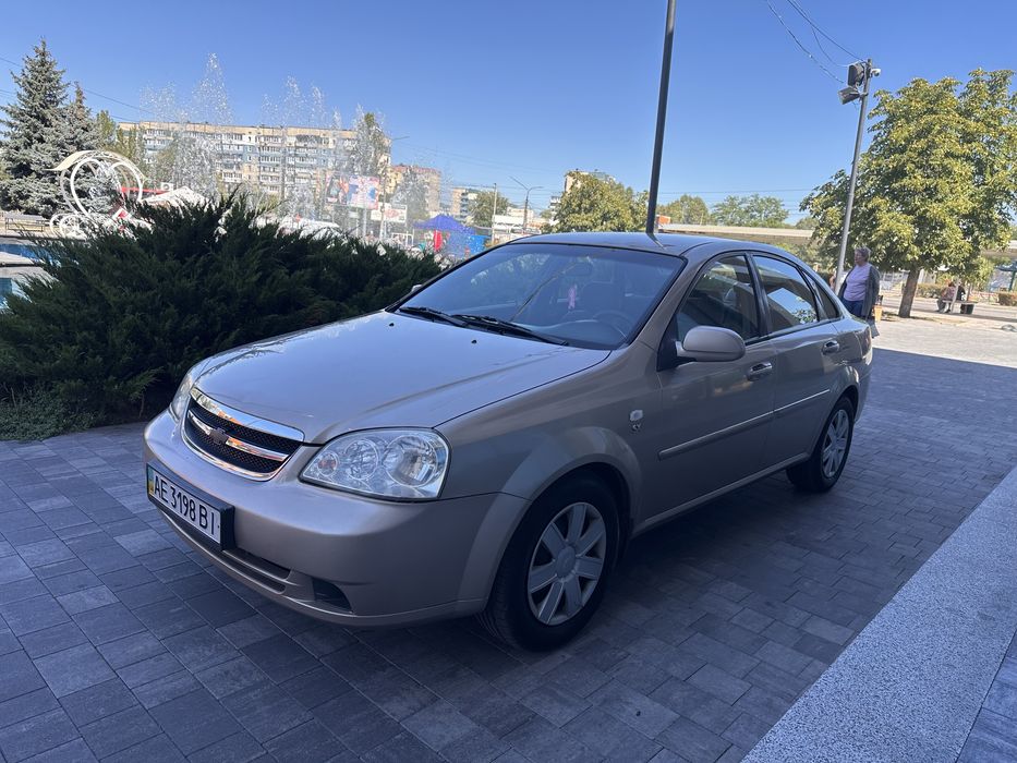 Авто Chevrolet Lechetti 2008