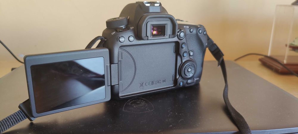 Canon EOS 6D Mark II