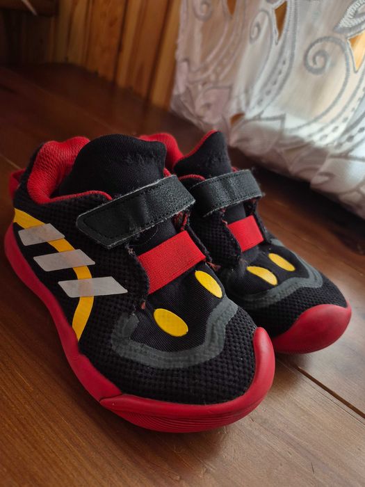 Кросівки дитячі adidas activeplay minnie sportswear black/red
