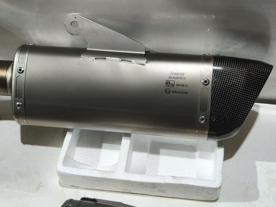 Ackrapovic Yamaha MT-09  3*geração