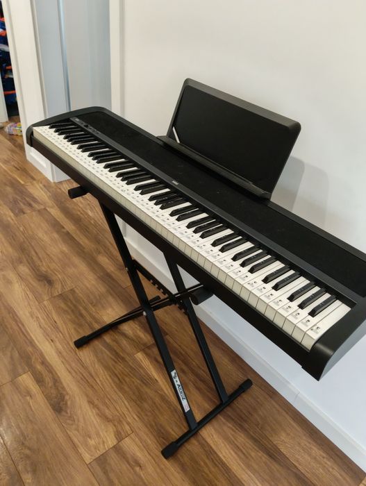 Keyboard   używany Korg