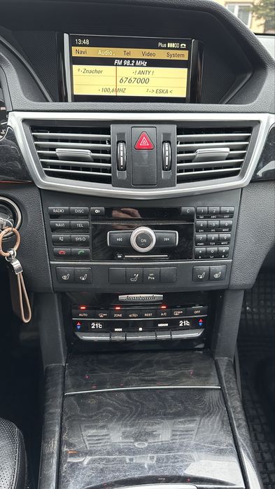 Mercedes E350CDI Avantgarde bogate wyposażenie