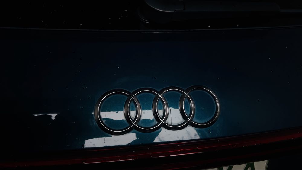 Емблеми ауді audi e-tron