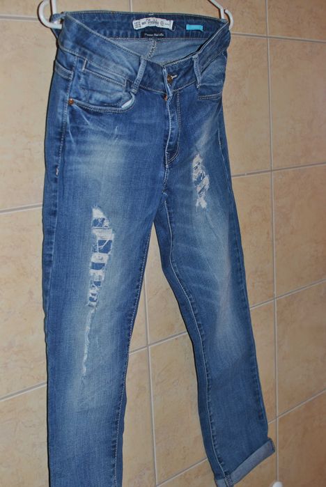 Zara spodnie jeansy z przetarciami 38 M załozone kilka razy