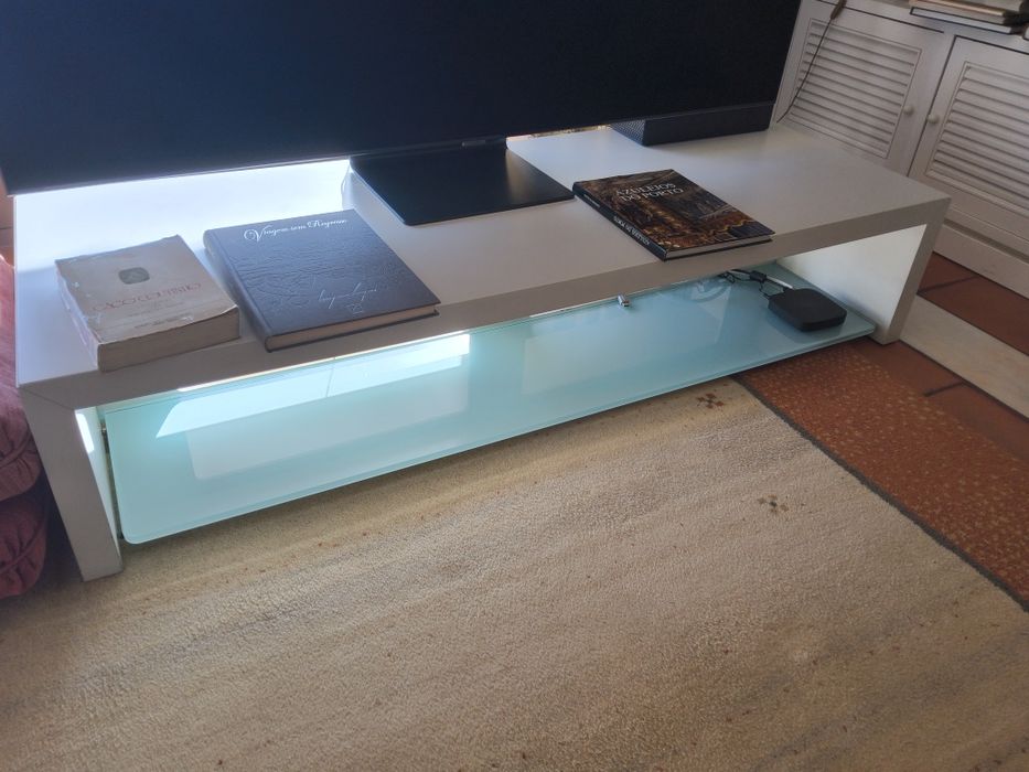 Conjunto de móveis AV