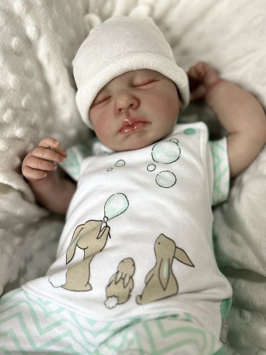 Bebé reborn com surpresas por encomenda