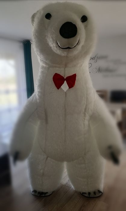 Miś duży biały oraz mniejsze misie