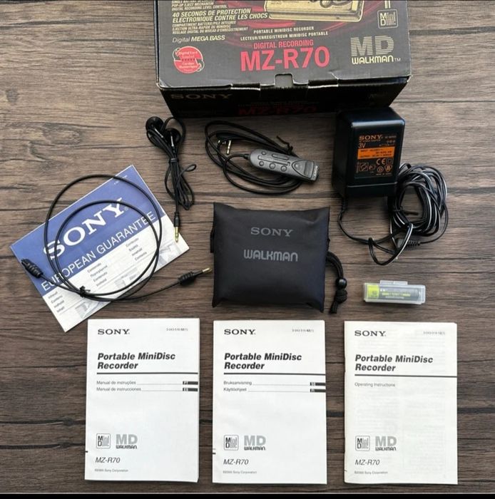 Gravador portátil Sony MZ-R70 MiniDisc.