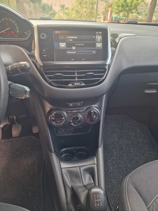 Peugeot 208 1.6 BlueHDi Active