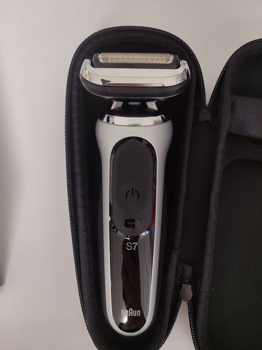 Электробритва BRAUN Series 7 71-S1000s (Silver/Black)
