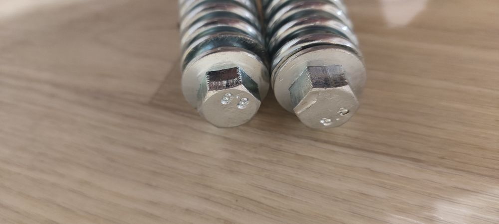 Продам болт BOZAL 258 543 для вихлопної системи авто