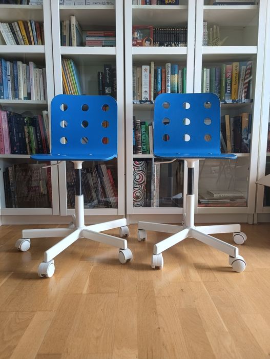 Ikea Jules krzesełko obrotowe niebieskie