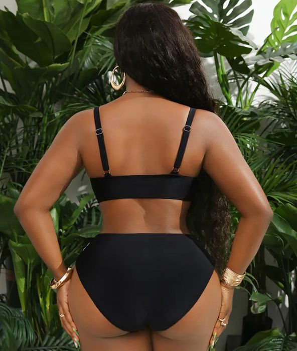 Продам новый купальник большого размера 56-58р.