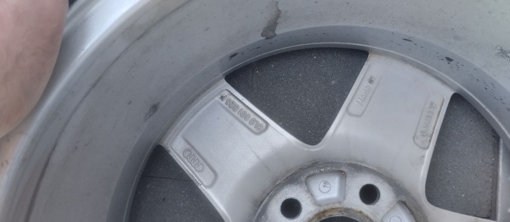 Orginalne Felgi aluminiowe VW Audi 15cali