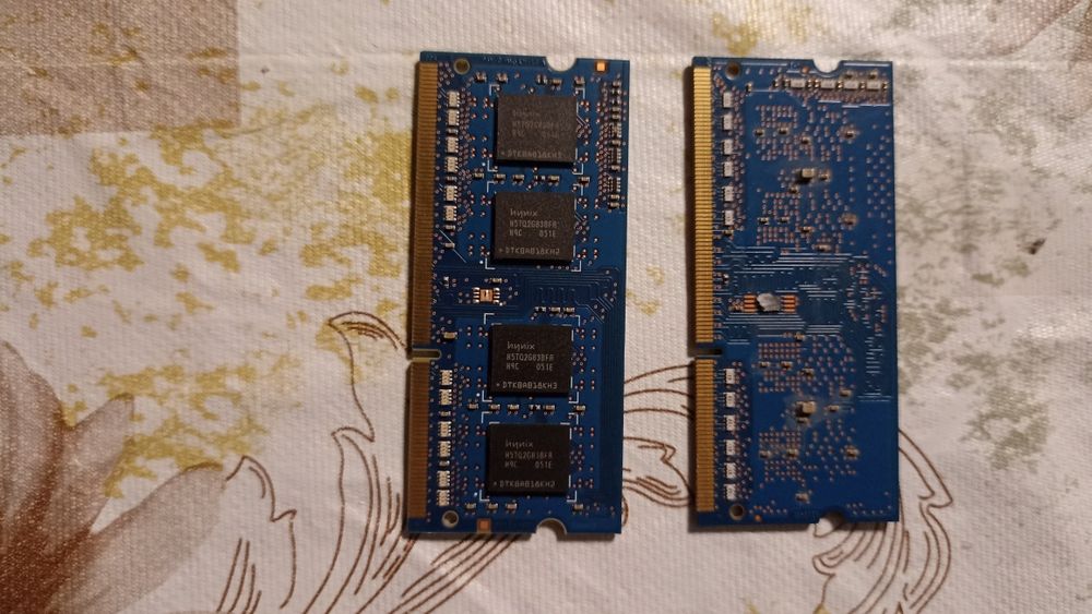 Оперативна пам'ять для ноутбука. DDR 3,  4gb Hynix